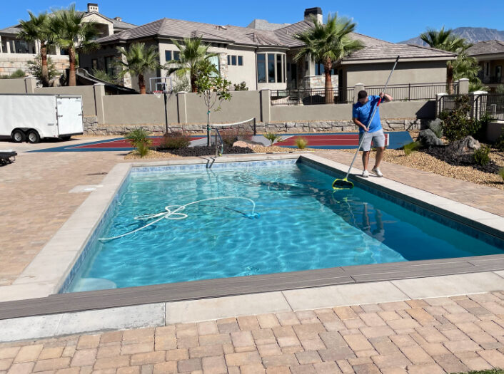 Weekly Pool Cleaning Service
